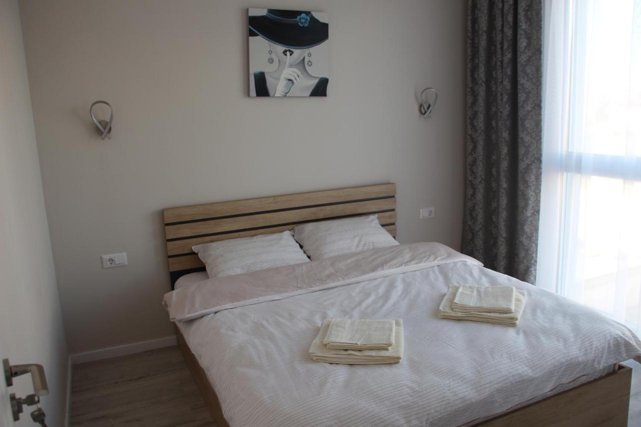 Lowcost Tryp Appartement Oradea Buitenkant foto